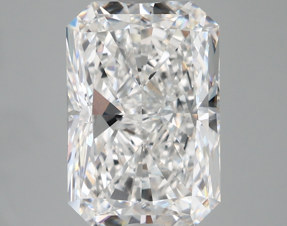 4.35 ct. radiant Lab Grown Diamond front image
