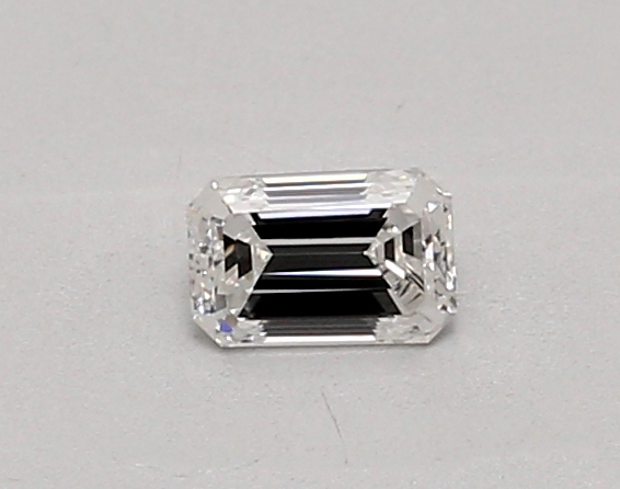 0.31 ct. emerald Lab Grown Diamond front image
