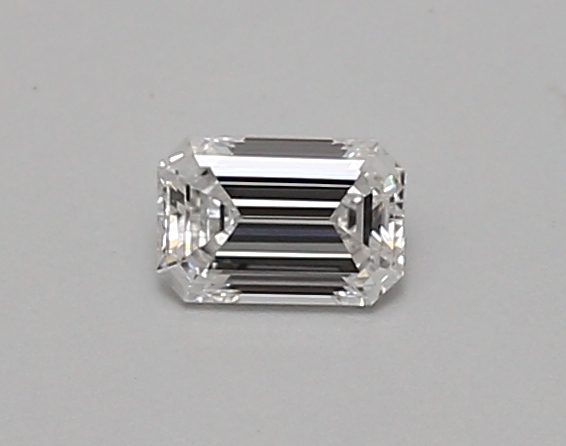 0.32 ct. emerald Lab Grown Diamond front image