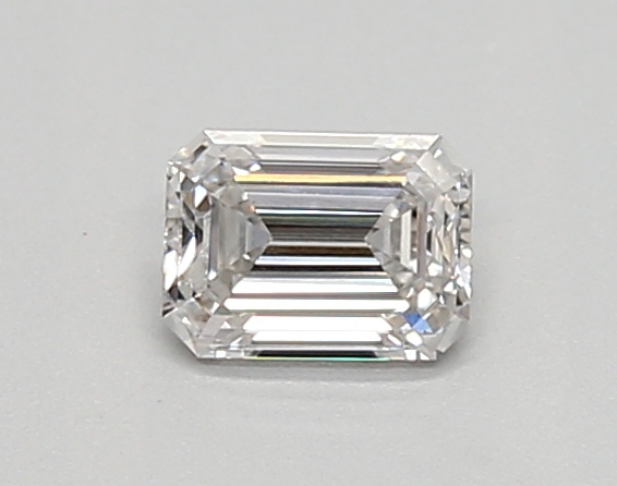 0.32 ct. emerald Lab Grown Diamond front image