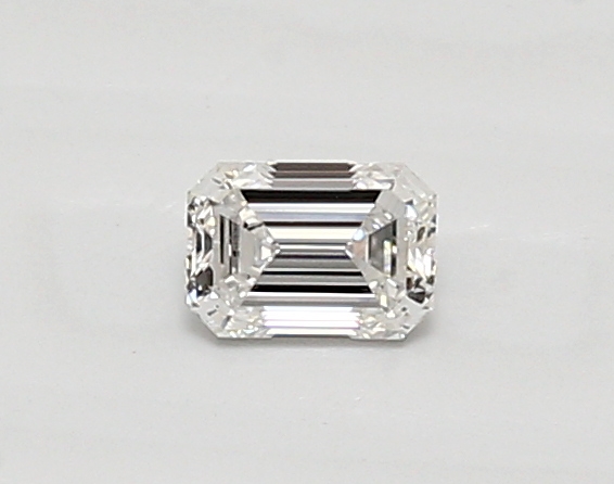 0.32 ct. emerald Lab Grown Diamond front image