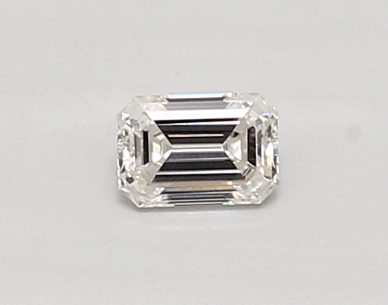 0.33 ct. emerald Lab Grown Diamond front image
