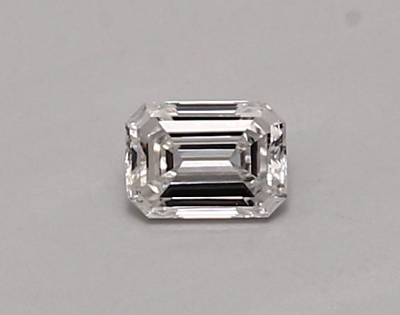 0.30 ct. emerald Lab Grown Diamond front image