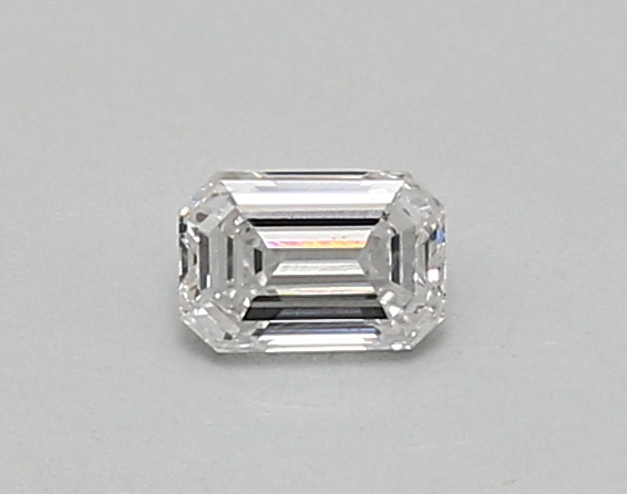 0.32 ct. emerald Lab Grown Diamond front image