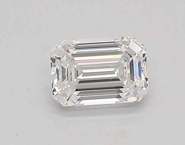 0.33 ct. emerald Lab Grown Diamond front image