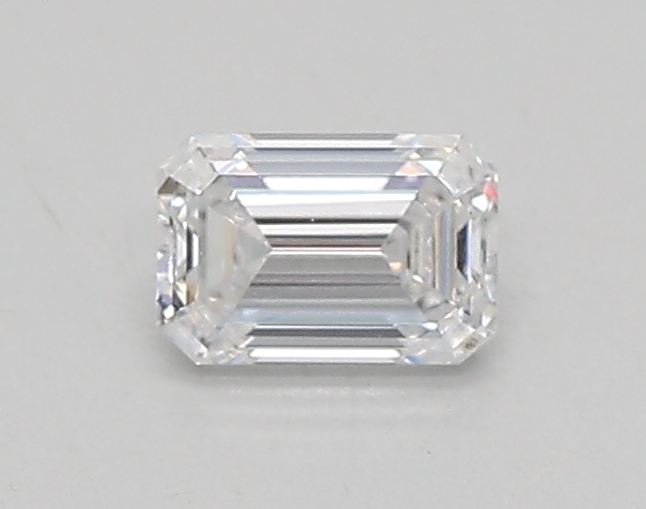 0.32 ct. emerald Lab Grown Diamond front image