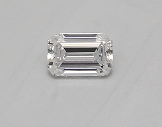 0.30 ct. emerald Lab Grown Diamond front image