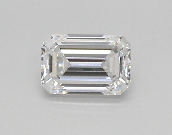 0.39 ct. emerald Lab Grown Diamond front image