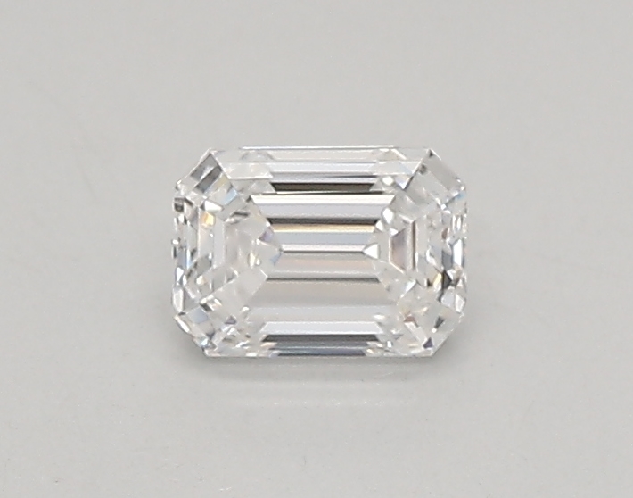0.33 ct. emerald Lab Grown Diamond front image