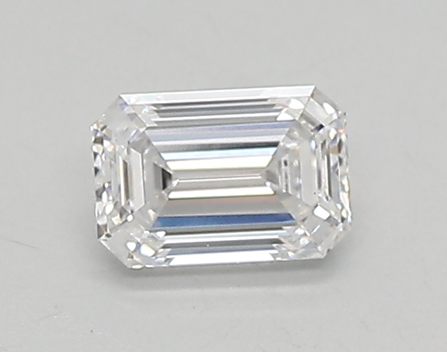 0.39 ct. emerald Lab Grown Diamond front image
