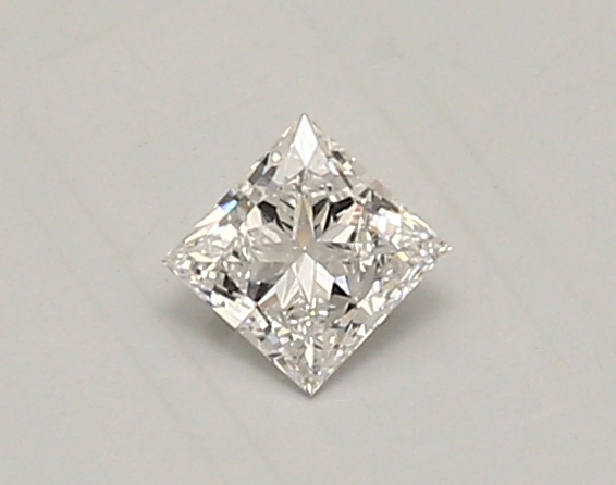 0.34 ct. princess Lab Grown Diamond front image