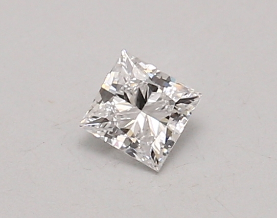 0.33 ct. princess Lab Grown Diamond front image