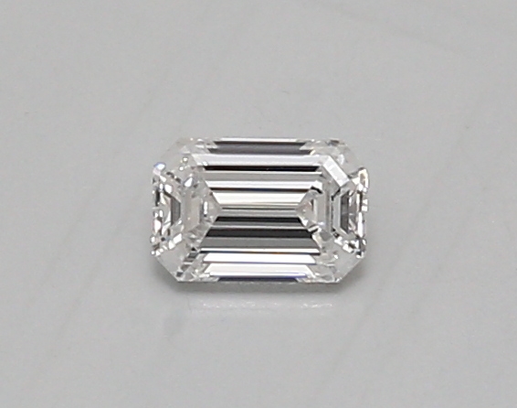 0.32 ct. emerald Lab Grown Diamond front image