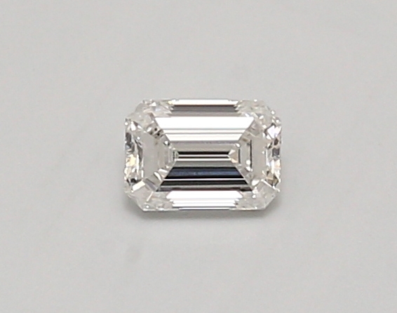 0.30 carat emerald lab-grown diamond
