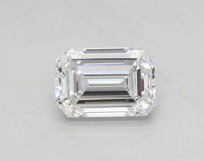 0.30 carat emerald lab-grown diamond