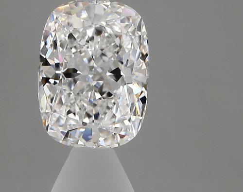 2.43 carat e VVS2 EX Cut IGI cushion diamond