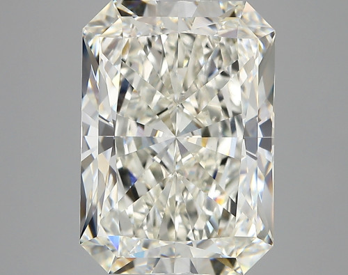 7.11 carat g VVS2 EX Cut IGI radiant diamond