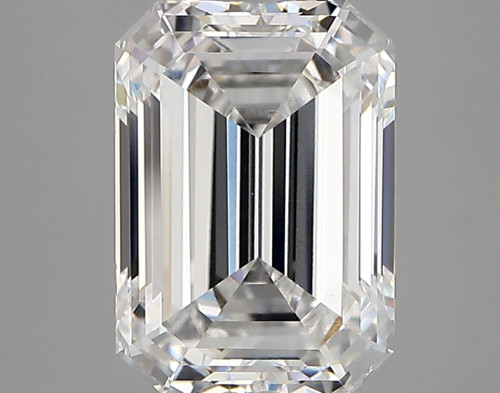 3.03 carat e VVS2 EX Cut IGI emerald diamond