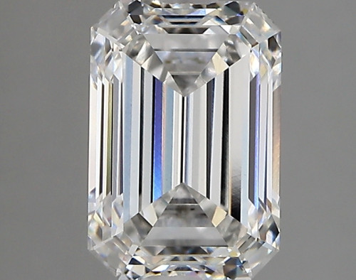 2.39 carat e VVS2 EX Cut IGI emerald diamond