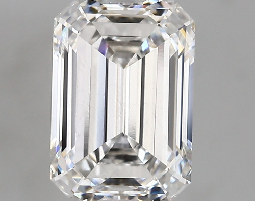 2.8 carat e VS1 EX Cut IGI emerald diamond