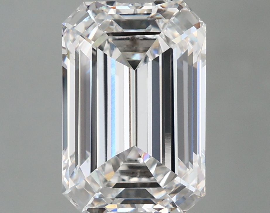 3.94 ct. emerald Lab Grown Diamond front image
