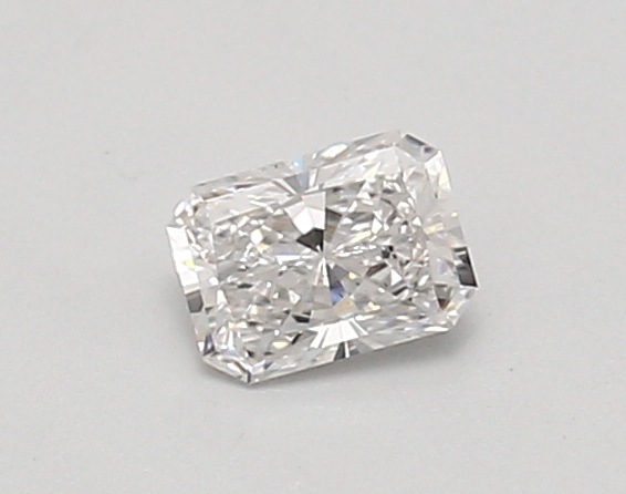 0.39 Carat Radiant Cut Lab Diamond